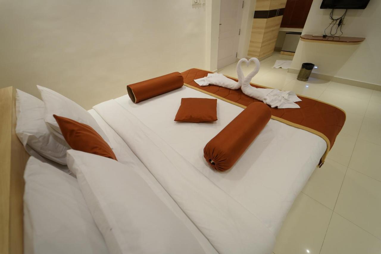 Hotel Palmyra Grand Inn 蒂鲁内尔维利 外观 照片