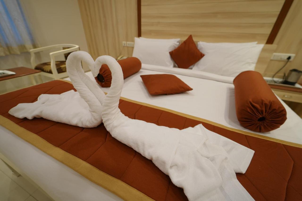 Hotel Palmyra Grand Inn 蒂鲁内尔维利 外观 照片