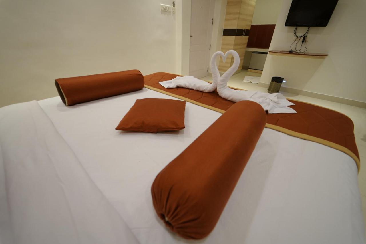 Hotel Palmyra Grand Inn 蒂鲁内尔维利 外观 照片