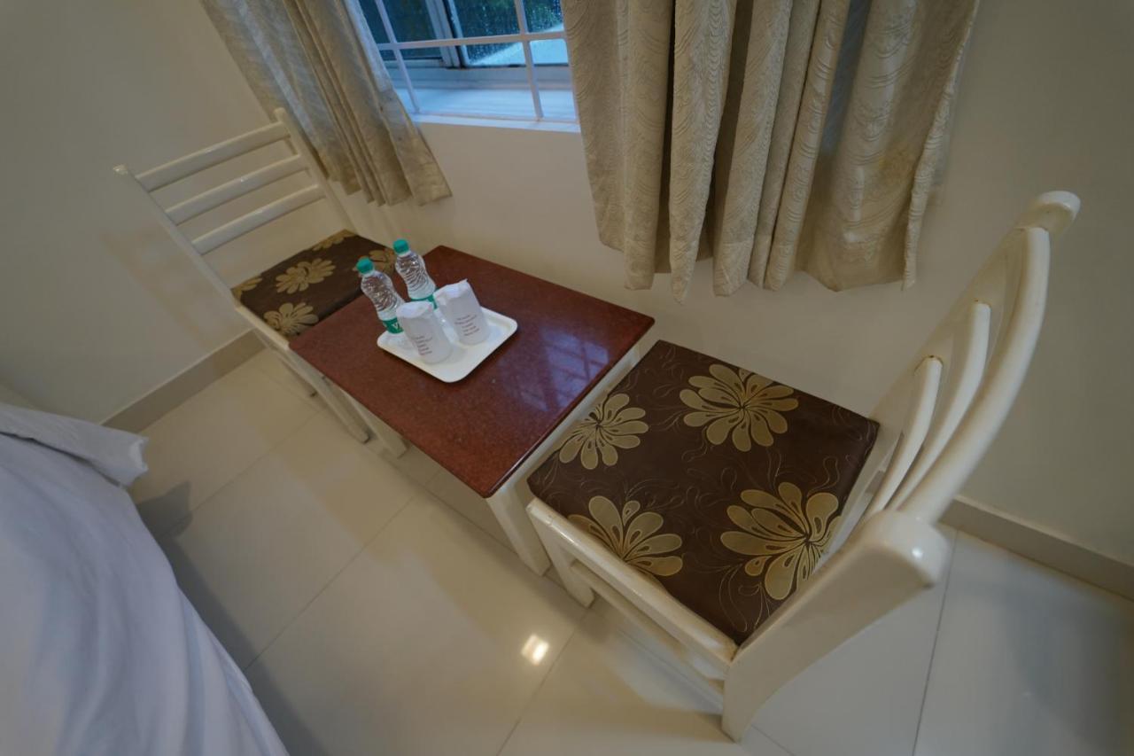 Hotel Palmyra Grand Inn 蒂鲁内尔维利 外观 照片