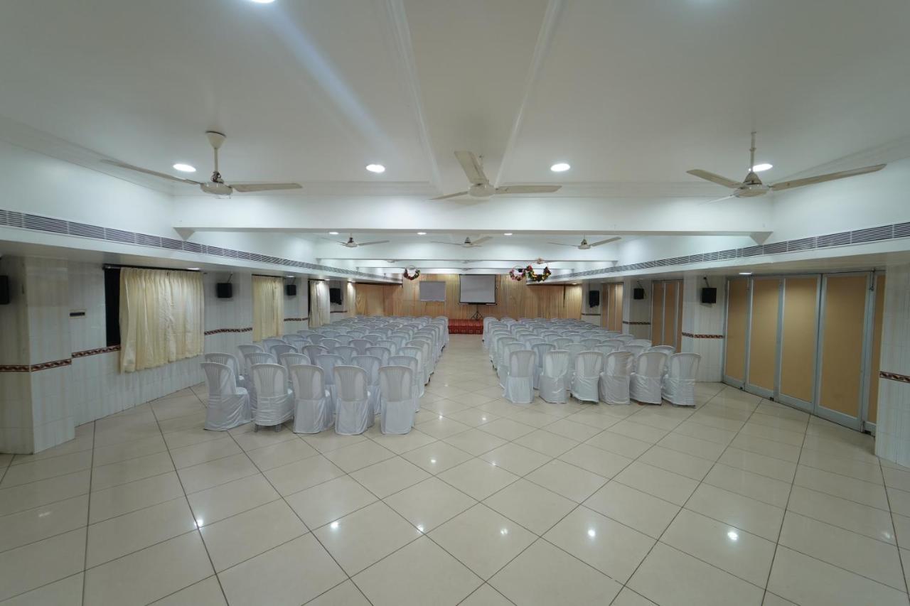Hotel Palmyra Grand Inn 蒂鲁内尔维利 外观 照片