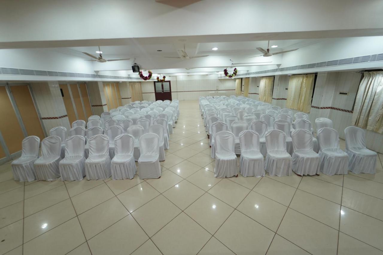 Hotel Palmyra Grand Inn 蒂鲁内尔维利 外观 照片