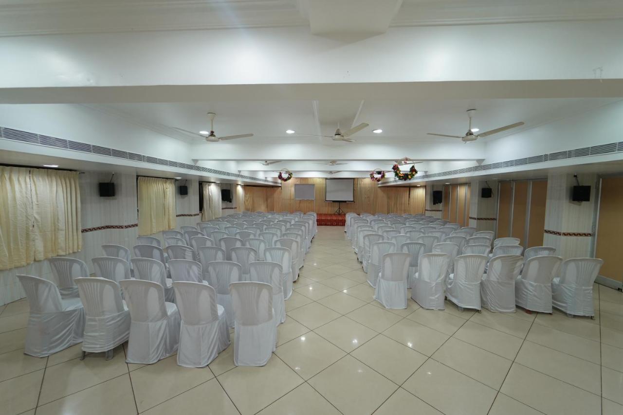 Hotel Palmyra Grand Inn 蒂鲁内尔维利 外观 照片
